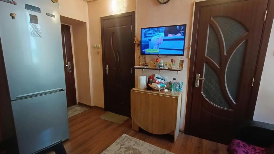 Casă individuală cu 2 camere cu Canalizare în Central