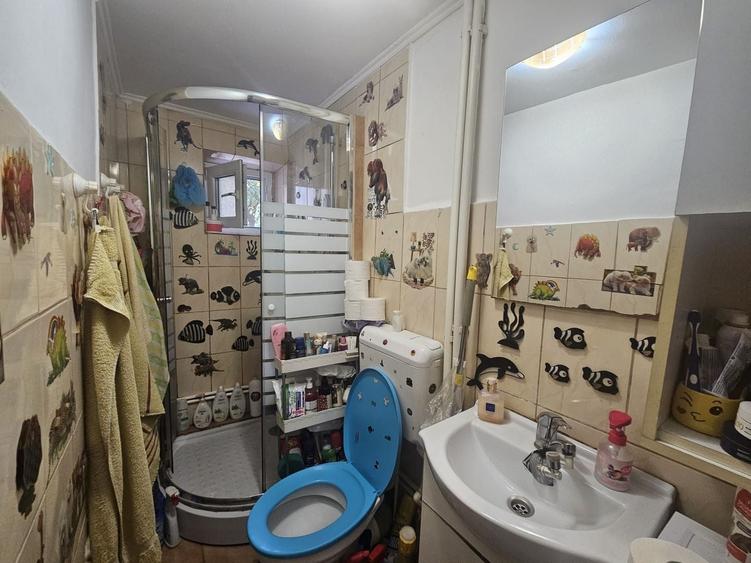 Apartament cu 2 camere decomandat în Războieni