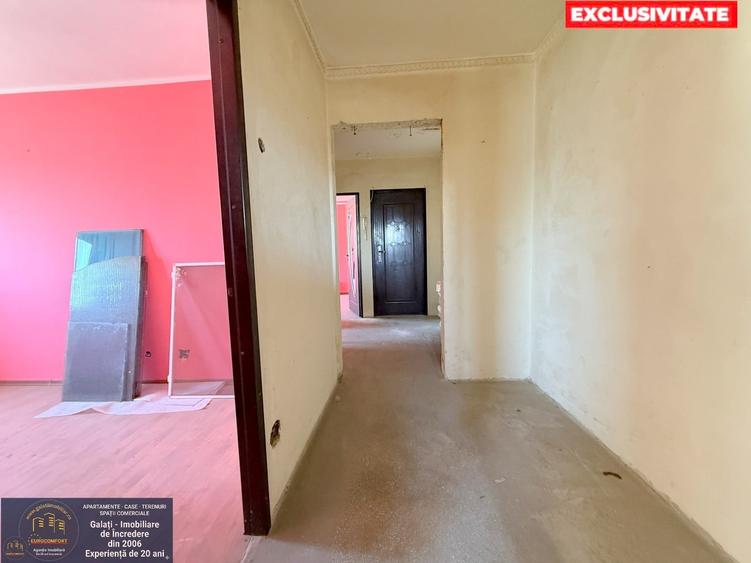 Apartament cu 3 camere decomandat în Micro 17