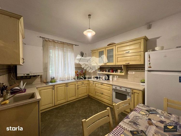 Casă cu 5 camere cu Teren 190 Mp în Herăstrău