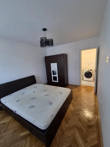 Apartament cu 2 camere semidecomandat în Micro 19