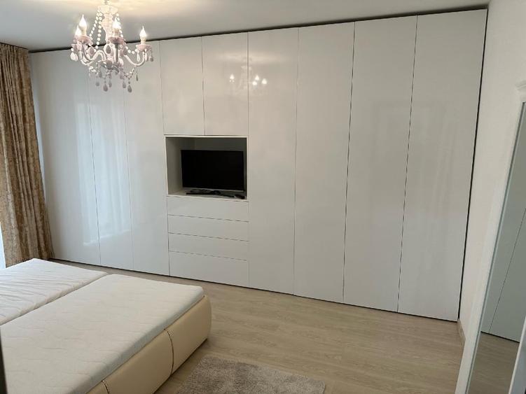Apartament cu 2 camere semidecomandat, mobilat în Dumbrăvița