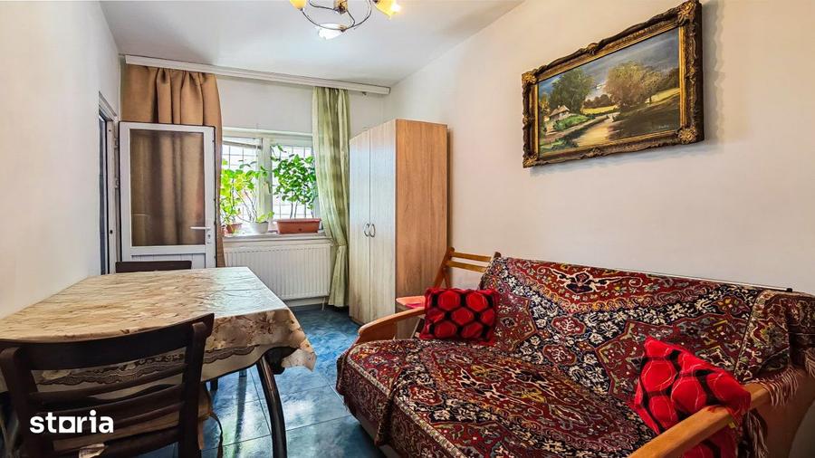Apartament cu 3 camere decomandat în Sud