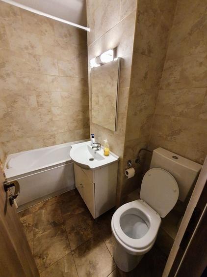 Apartament cu 3 camere decomandat în Tudor