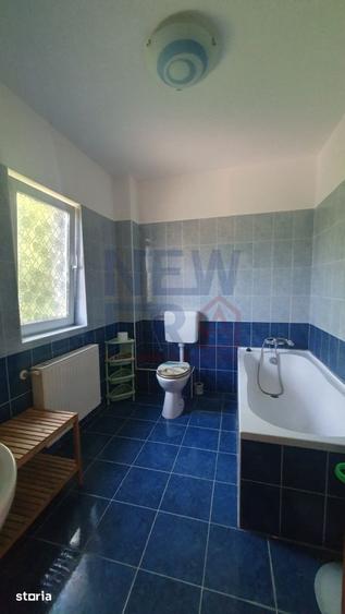 Casă cu 3 camere cu Teren 250 Mp în Central