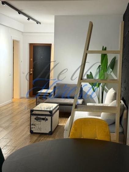 Apartament cu 2 camere decomandat, mobilat în Calea Turzii