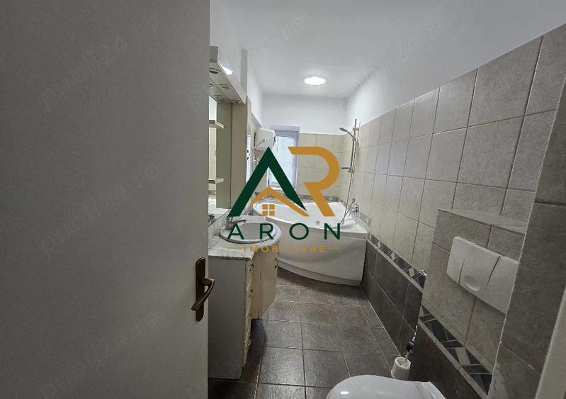 Apartament cu 4 camere decomandat, mobilat în Unirii