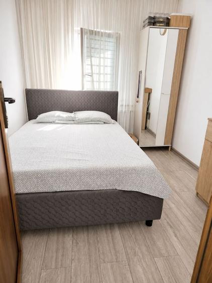 Apartament cu 2 camere decomandat, mobilat în Soarelui