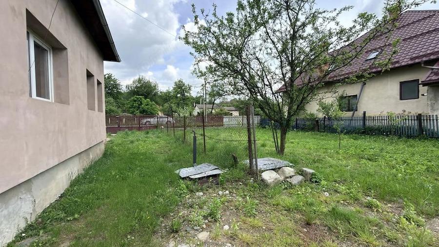 Casă cu 2 camere cu Teren 831 Mp în Central
