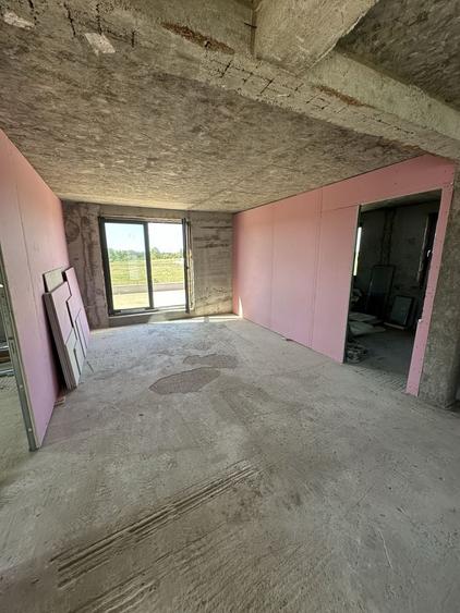 Casă cu 4 camere cu Teren 600 Mp în Central