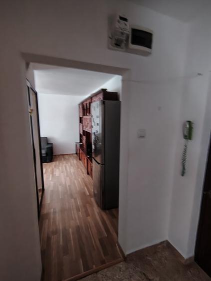 Apartament cu 2 camere semidecomandat în Dristor