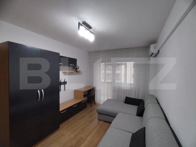 Apartament cu 3 camere decomandat, mobilat în Galata