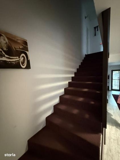 Casă cu 3 camere în Tunari