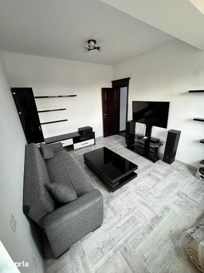 Apartament cu 3 camere decomandat în Moara de Vânt