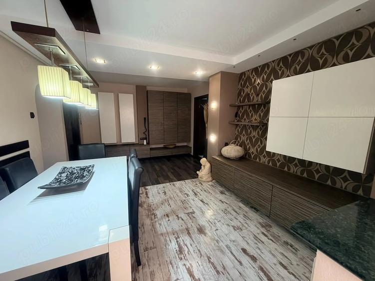 Apartament cu 3 camere decomandat în Soarelui