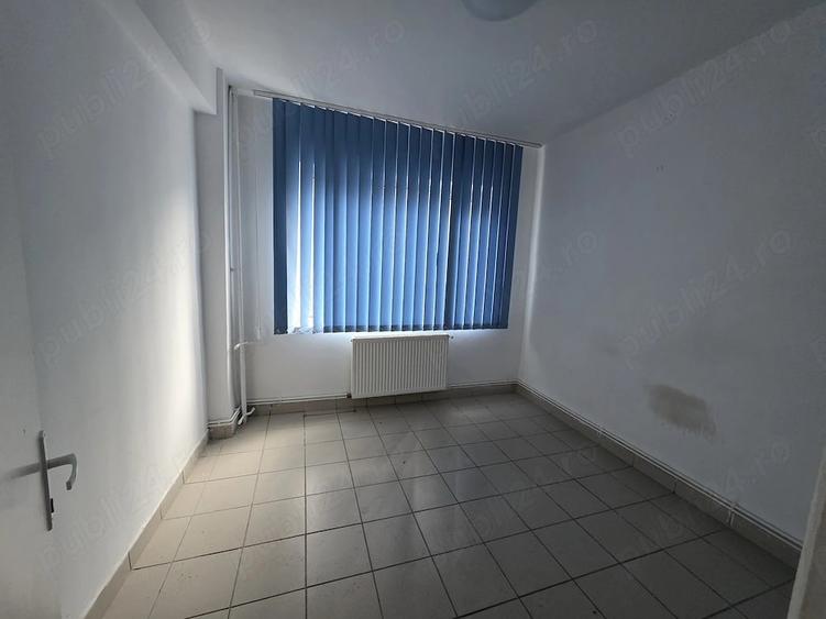 Spațiu comercial, de 69 mp, în Central