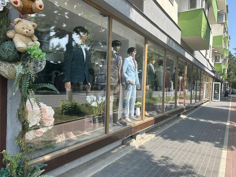 Spațiu comercial, de 256 mp, în Central