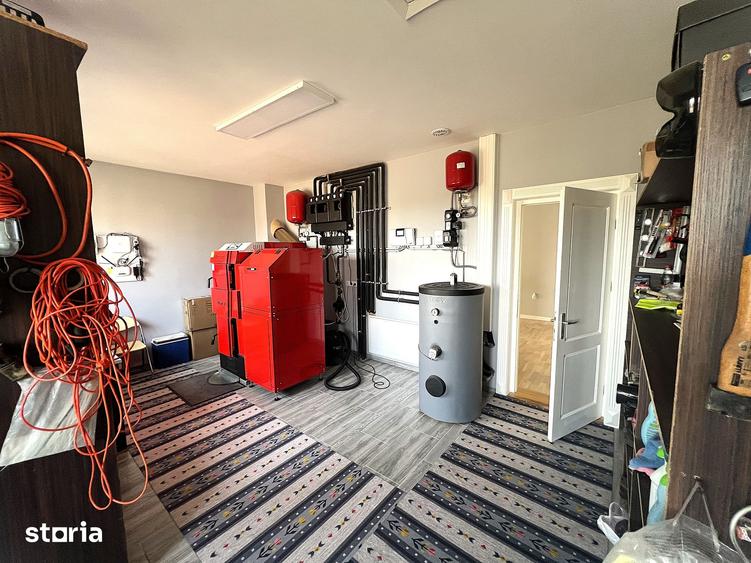 Casă cu 4 camere cu Teren 1500 Mp în Halmeu