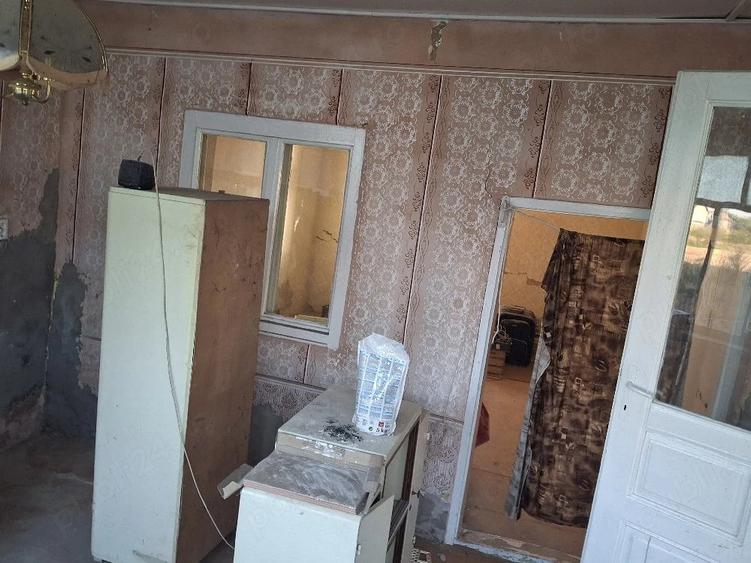 Casă cu 5 camere cu Teren 2100 Mp în Cenad