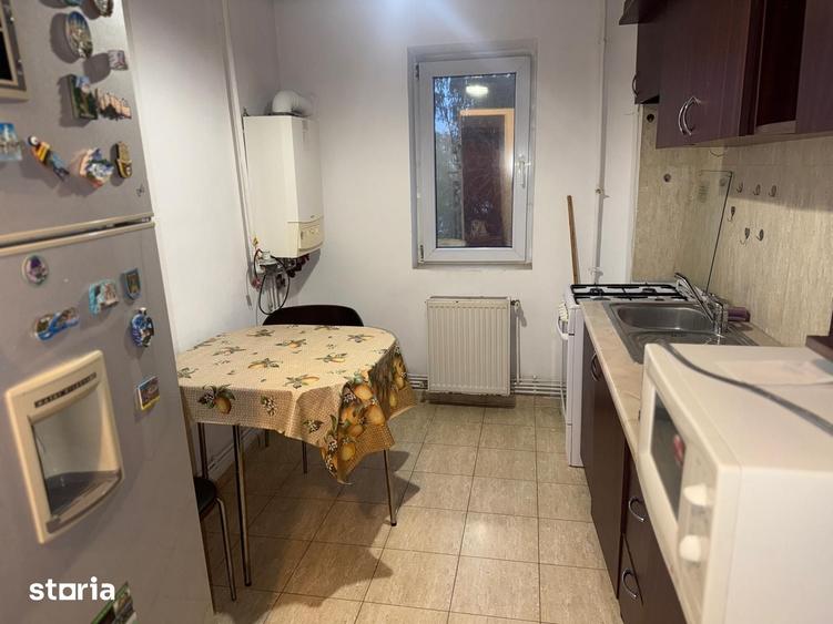 Apartament cu 3 camere în Micro 9