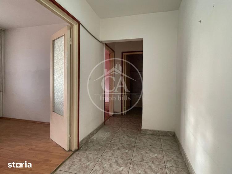 Apartament cu 3 camere decomandat în Nufărul