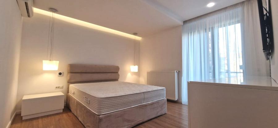 Apartament cu 3 camere decomandat, mobilat în Sisești