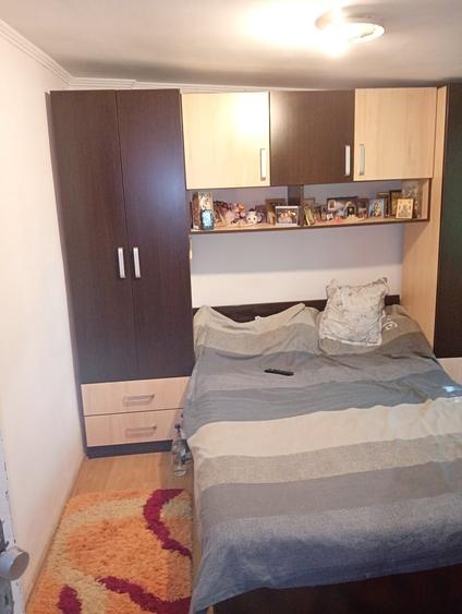 Casă cu 4 camere cu Teren 300 Mp în Tei