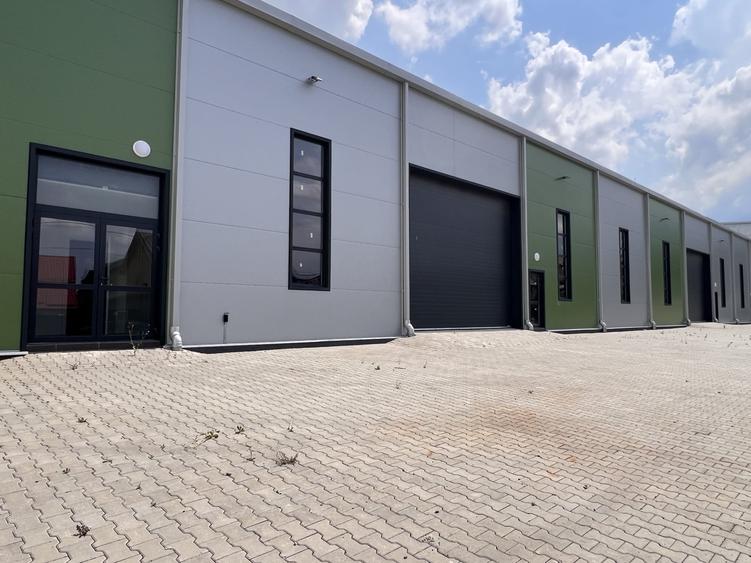 Spațiu industrial, de 750 mp, în Apahida