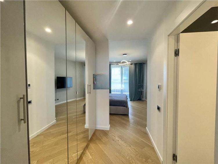 Apartament cu 3 camere decomandat, mobilat în Aviației