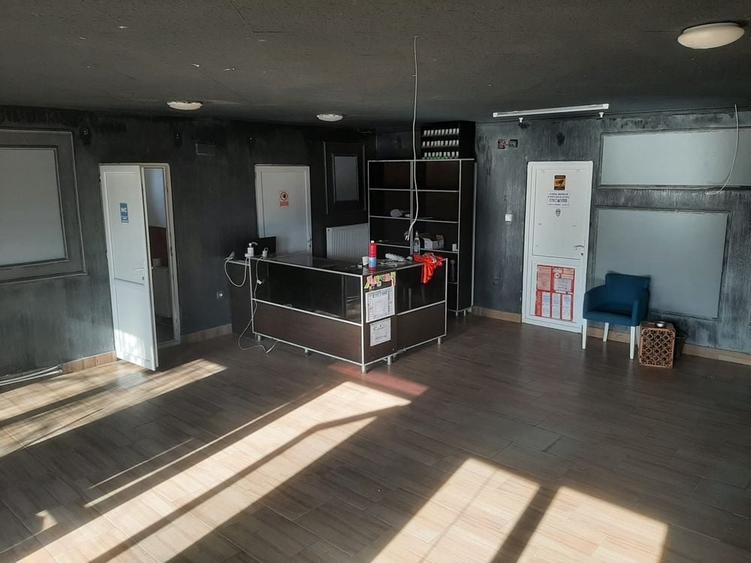 Casă cu 3 camere în Negoiești