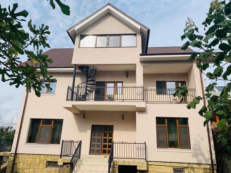 Casă cu 4 camere cu Teren 772 Mp în Agigea