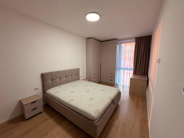 Apartament cu 2 camere decomandat, mobilat în Torontalului