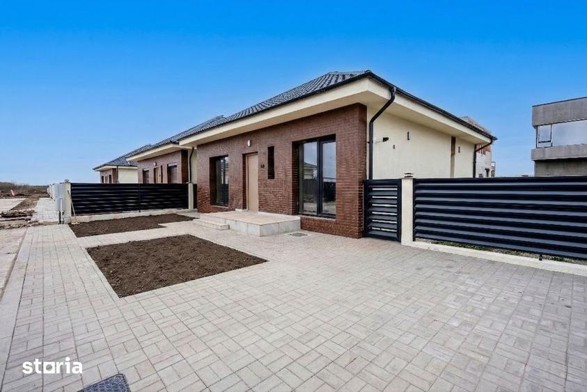 Casă cu 3 camere cu Teren 300 Mp în Central