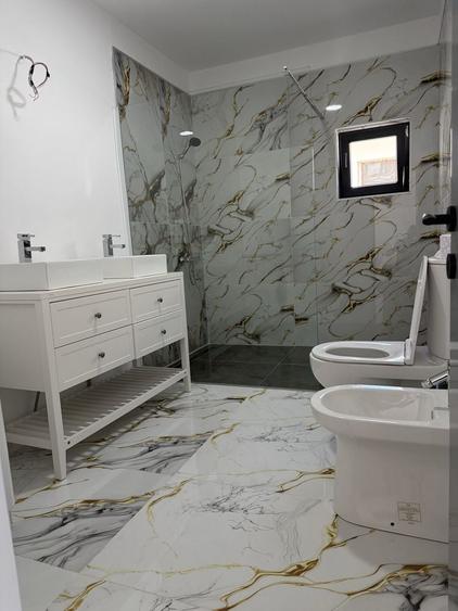 Casă cu 3 camere cu Teren 250 Mp în Preajba