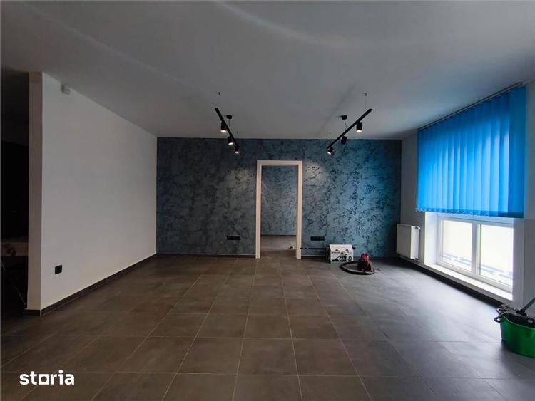 Spațiu comercial, de 62 mp, în Libertății
