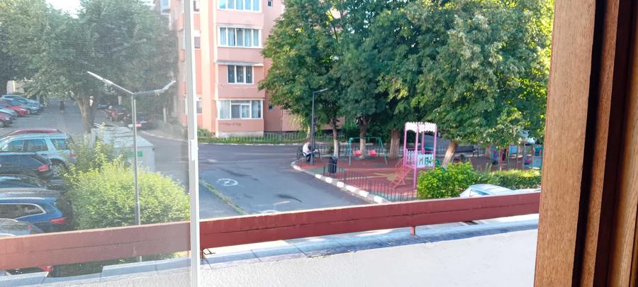 Apartament cu 2 camere decomandat în Traian