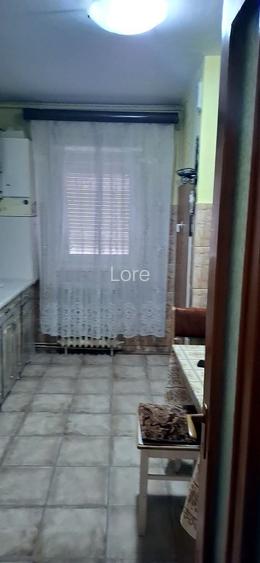 Apartament 3 camere, 2 bai, pivnita, de vanzare, Sibiu, Hipodrom IV, strada Siretului,zona Calea Dumbravii, etaj 3, Direct de la proprietar.