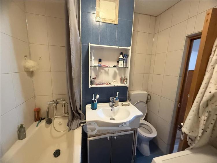 Apartament cu 2 camere decomandat, mobilat în Galata