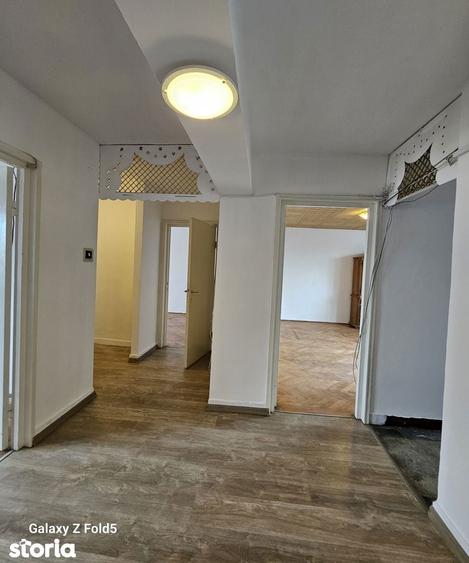 Apartament 3 camere de vanzare Bulevardul Dimitrie Cantemir, Oradea - 13
