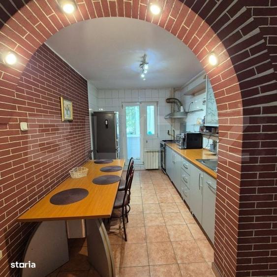 Apartament cu 4 camere decomandat în Pantelimon