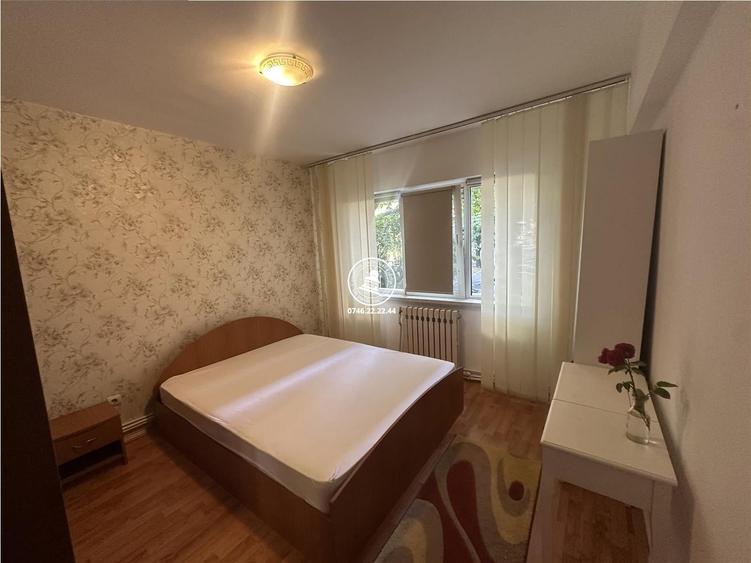 Apartament cu 2 camere decomandat în Central