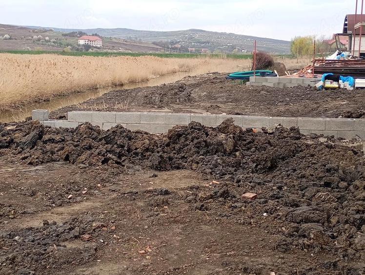 Vand Casa in Campene?ti Cluj ,langa lacul Nr 3 - 6