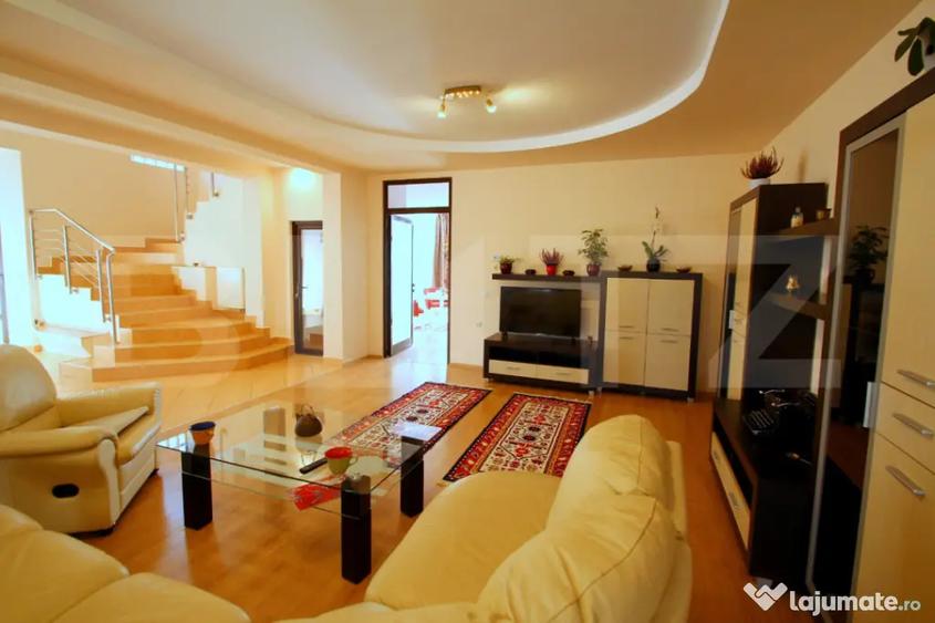 Casă cu 5 camere cu Teren 767 Mp în Central