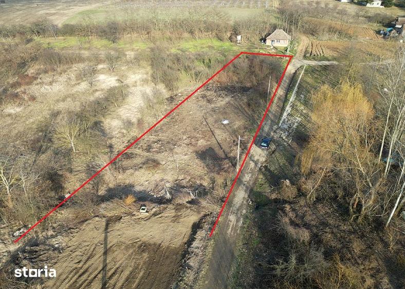 Teren de 2248 mp, în Diosig
