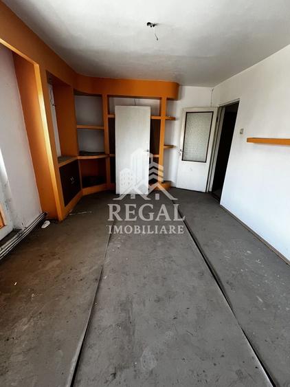 Apartament cu 4 camere în Central