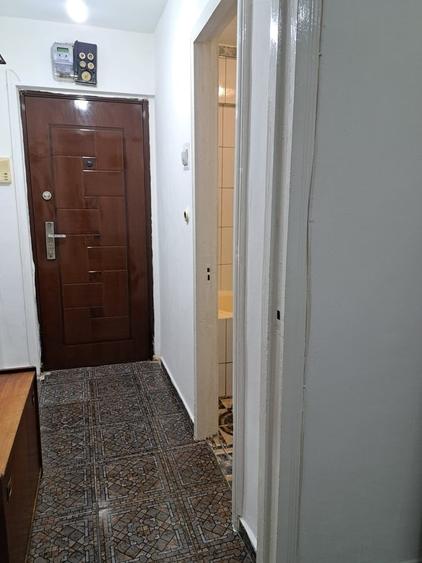 Apartament semidecomandat în Militari
