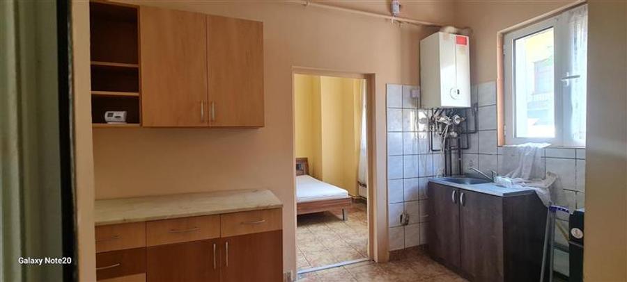 Apartament cu 2 camere nedecomandat în Ultracentral