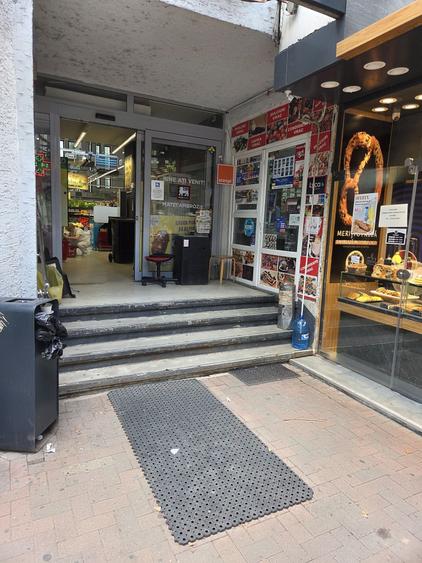 Spațiu comercial, de 26 mp, în Titan