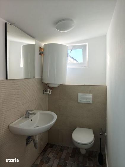 Casă cu 3 camere decomandat cu Canalizare în Sălăjan