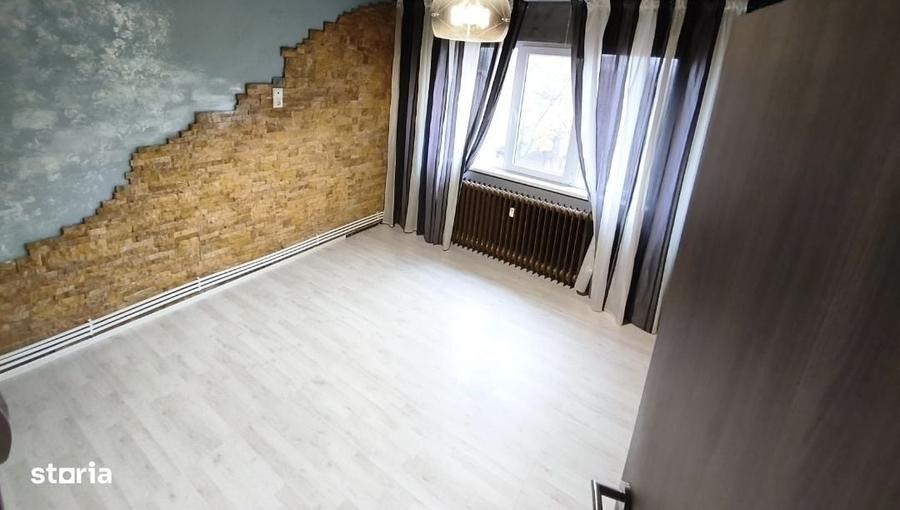 Apartament cu 3 camere în Tudor Vladimirescu